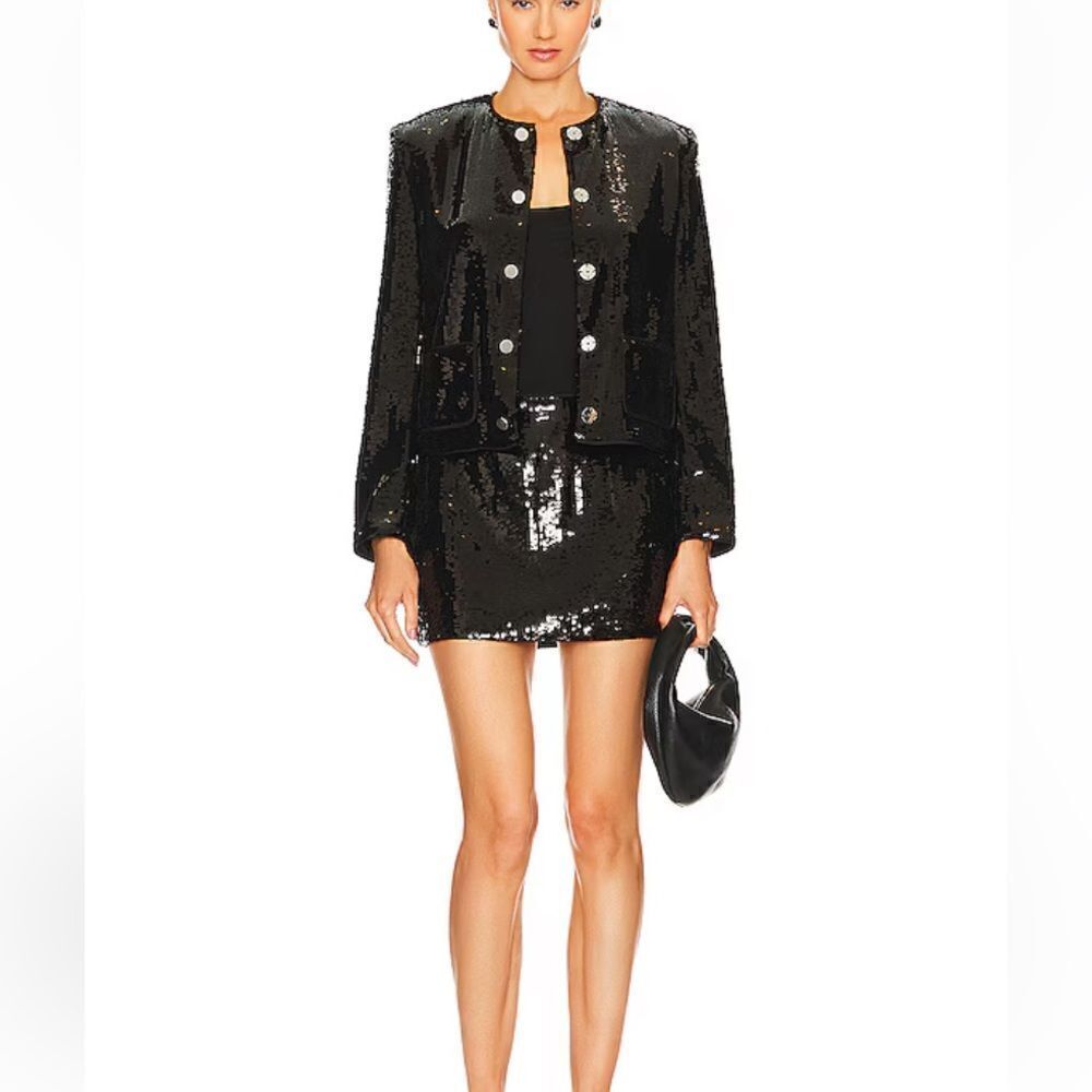 Pocket Cropped Jacket in Black
Theory